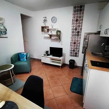 Apartment Nona *